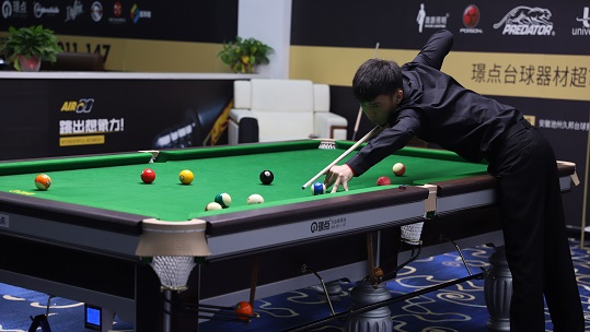 角钻石赛的 角钻石赛的