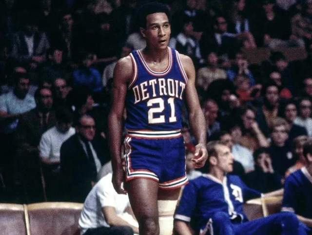 张镇麟主持 张镇麟主持